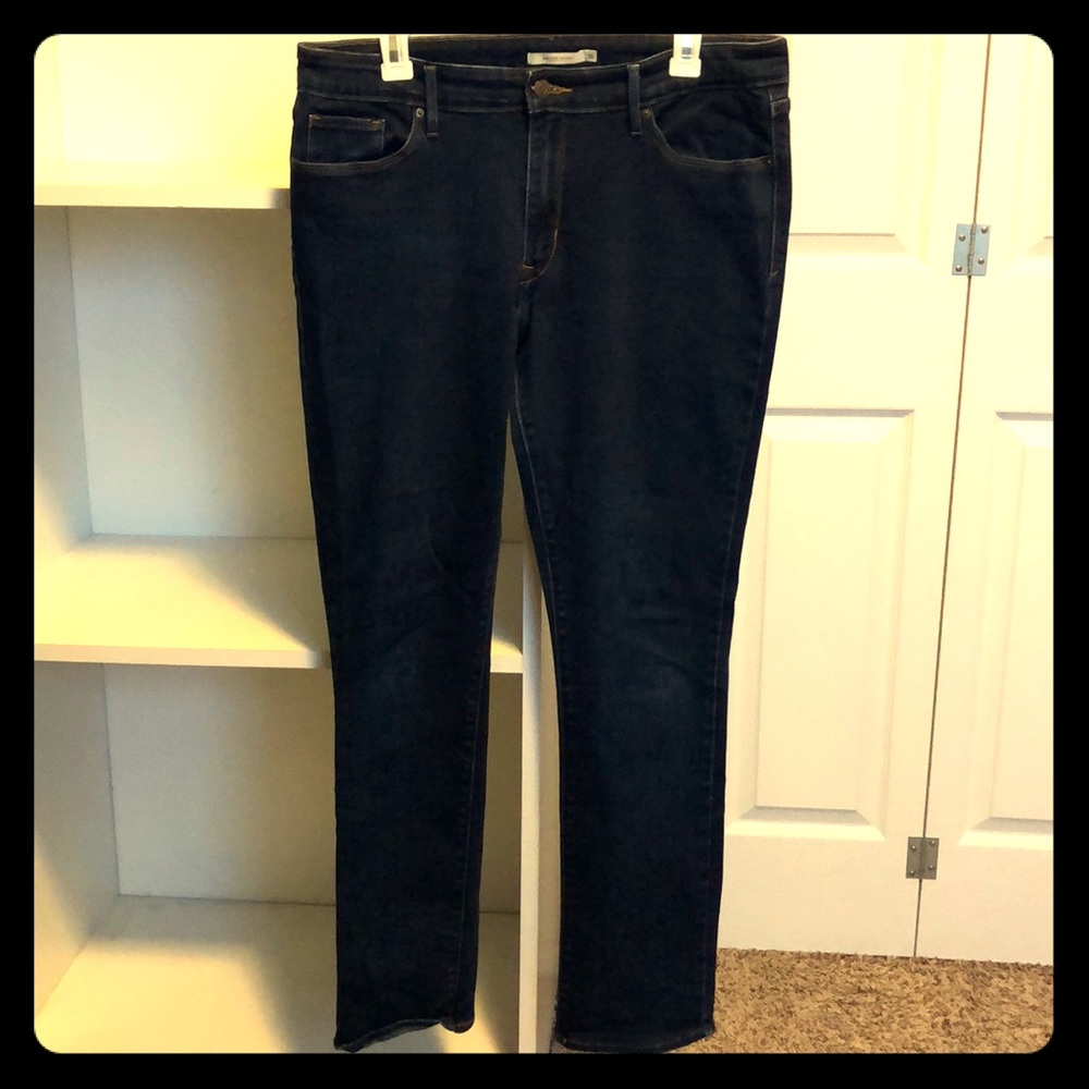 BRAND NEW LEVI Strauss size 16 Mid rise skinny